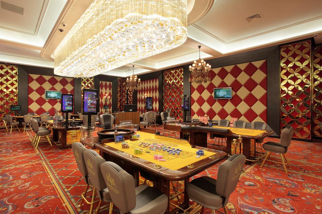 Royal Plaza Hotel And Casino Kapsagaj Kültér fotó