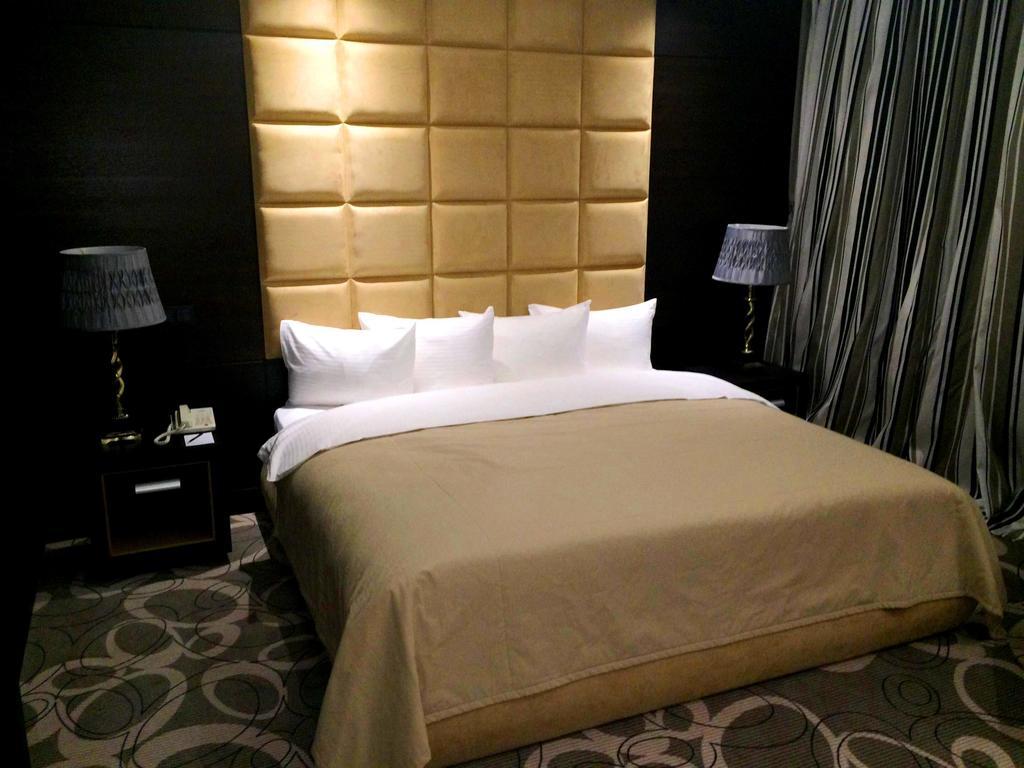 Royal Plaza Hotel And Casino Kapsagaj Szoba fotó